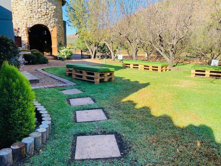 Hotel Oaksrest Vineyards Guest Farm Ladismith Exterior foto