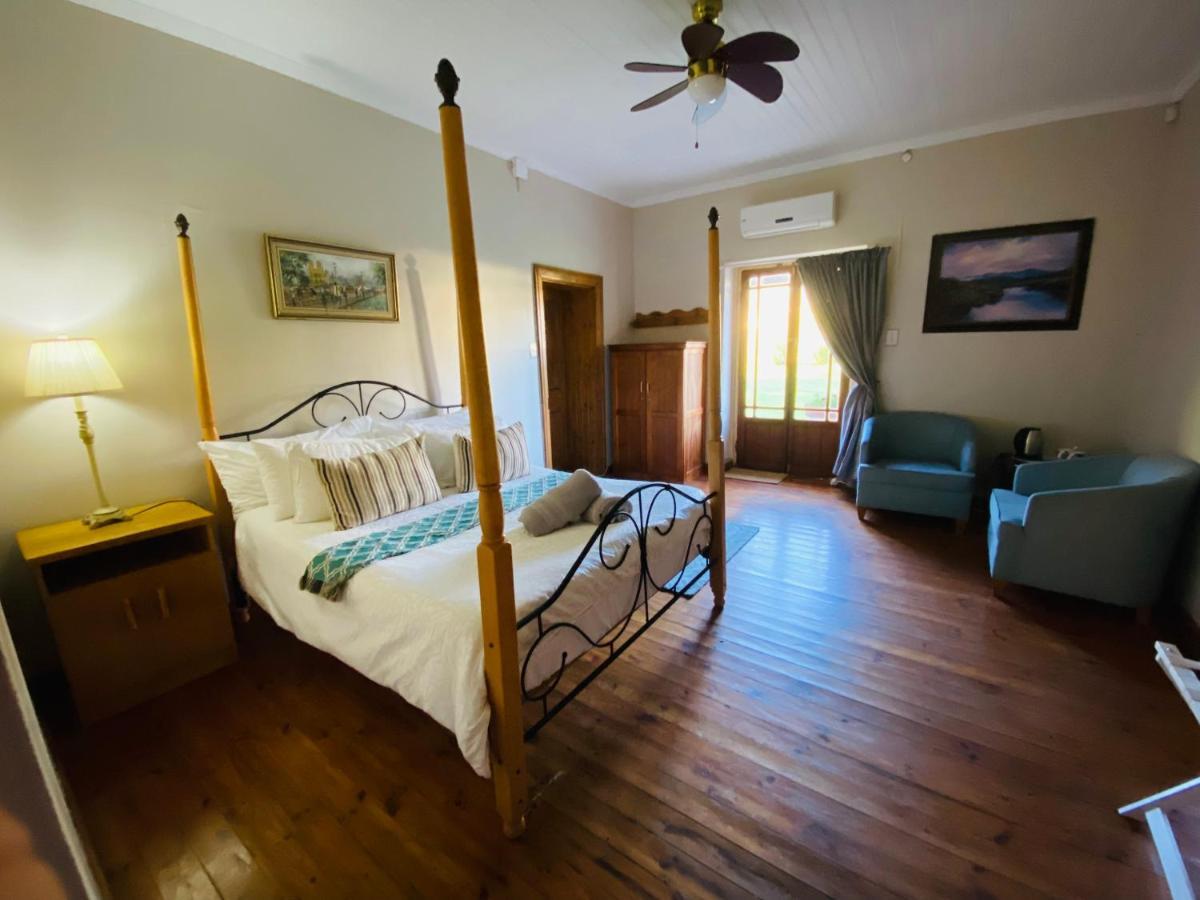 Hotel Oaksrest Vineyards Guest Farm Ladismith Exterior foto