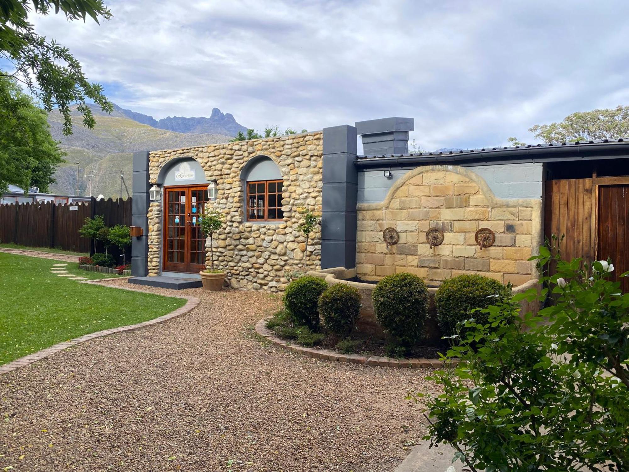 Hotel Oaksrest Vineyards Guest Farm Ladismith Exterior foto