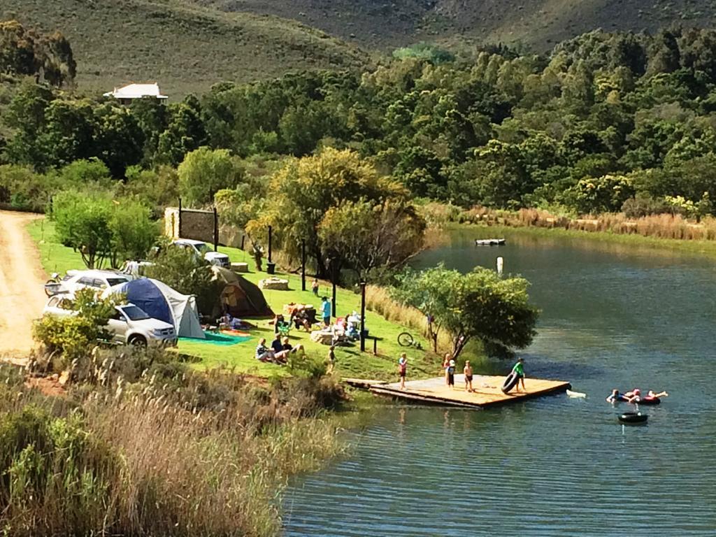 Hotel Oaksrest Vineyards Guest Farm Ladismith Exterior foto