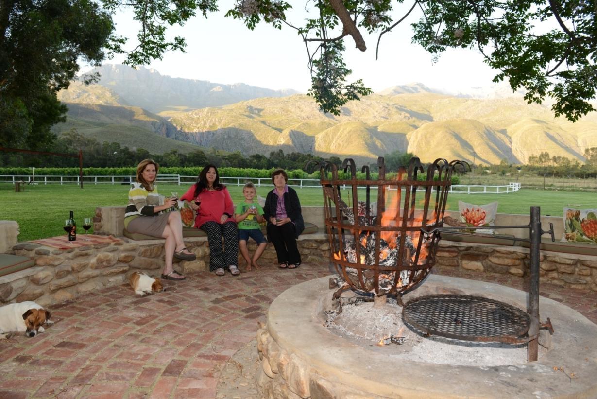 Hotel Oaksrest Vineyards Guest Farm Ladismith Exterior foto