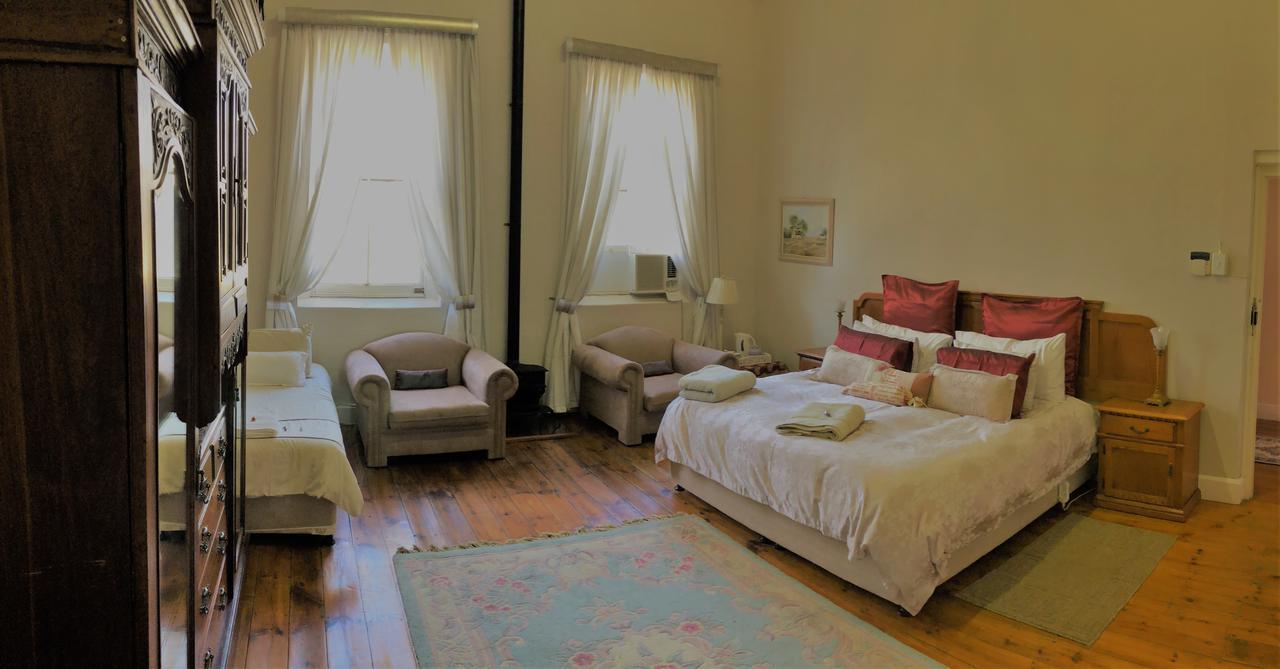 Hotel Oaksrest Vineyards Guest Farm Ladismith Exterior foto