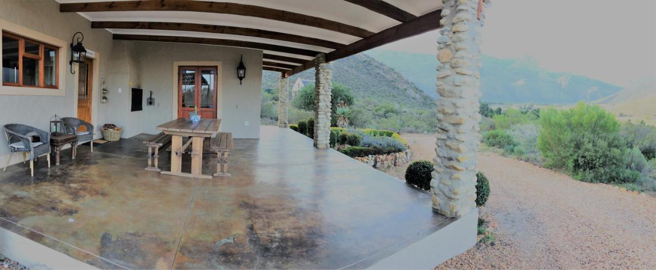 Hotel Oaksrest Vineyards Guest Farm Ladismith Exterior foto