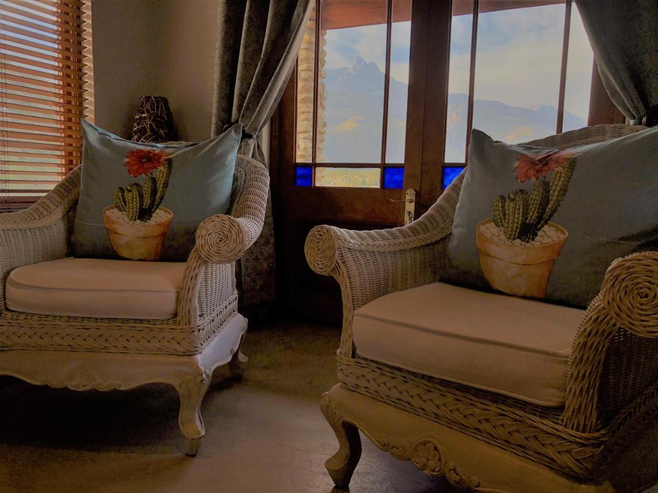 Hotel Oaksrest Vineyards Guest Farm Ladismith Exterior foto